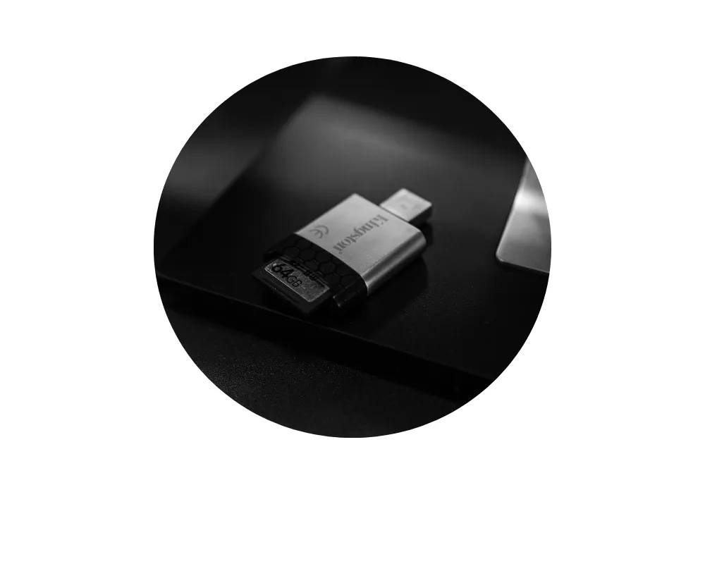 Hafıza Kartları & USB Bellekler